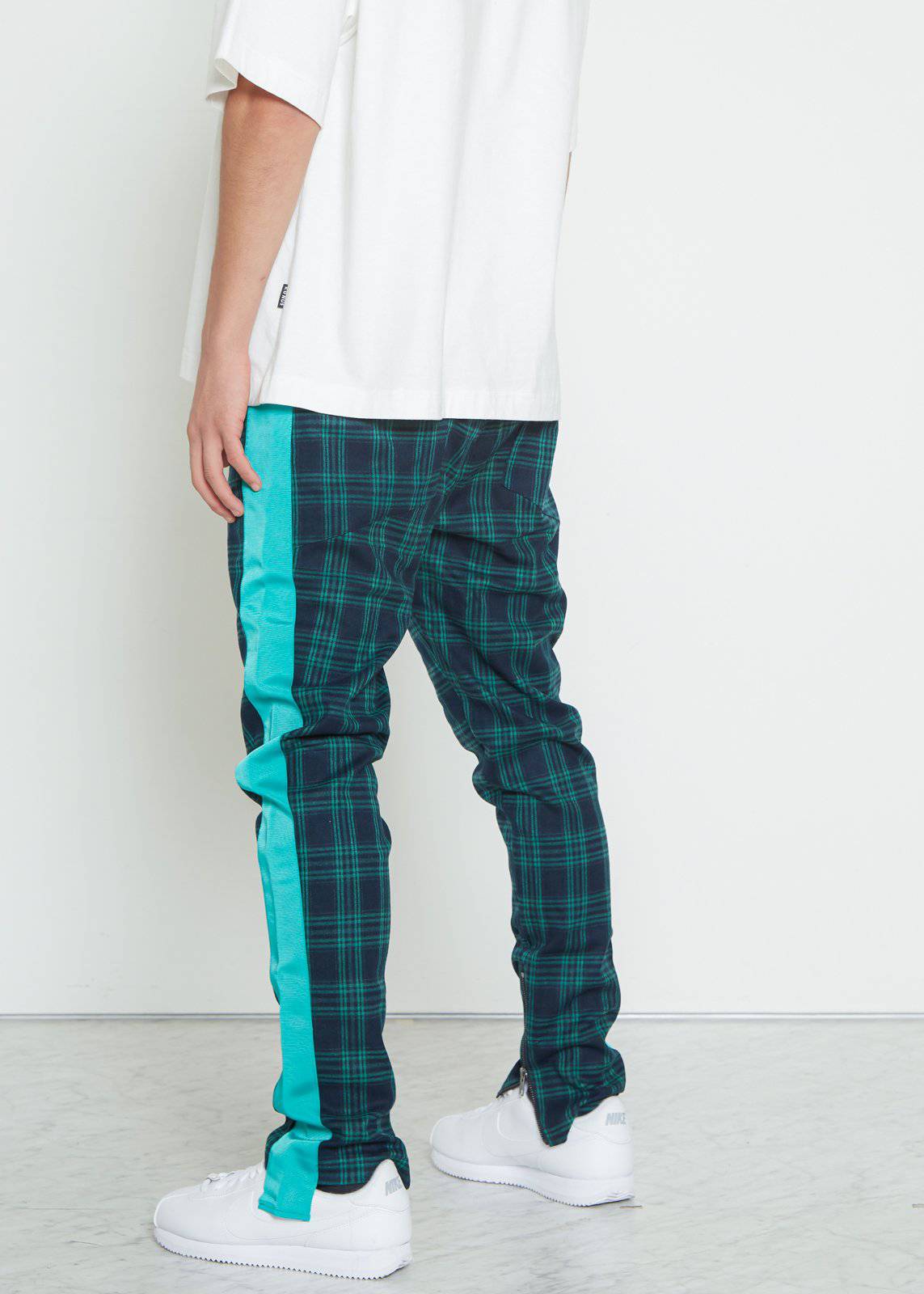 Konus Men's Plaid Pants in Green - shopatkonus