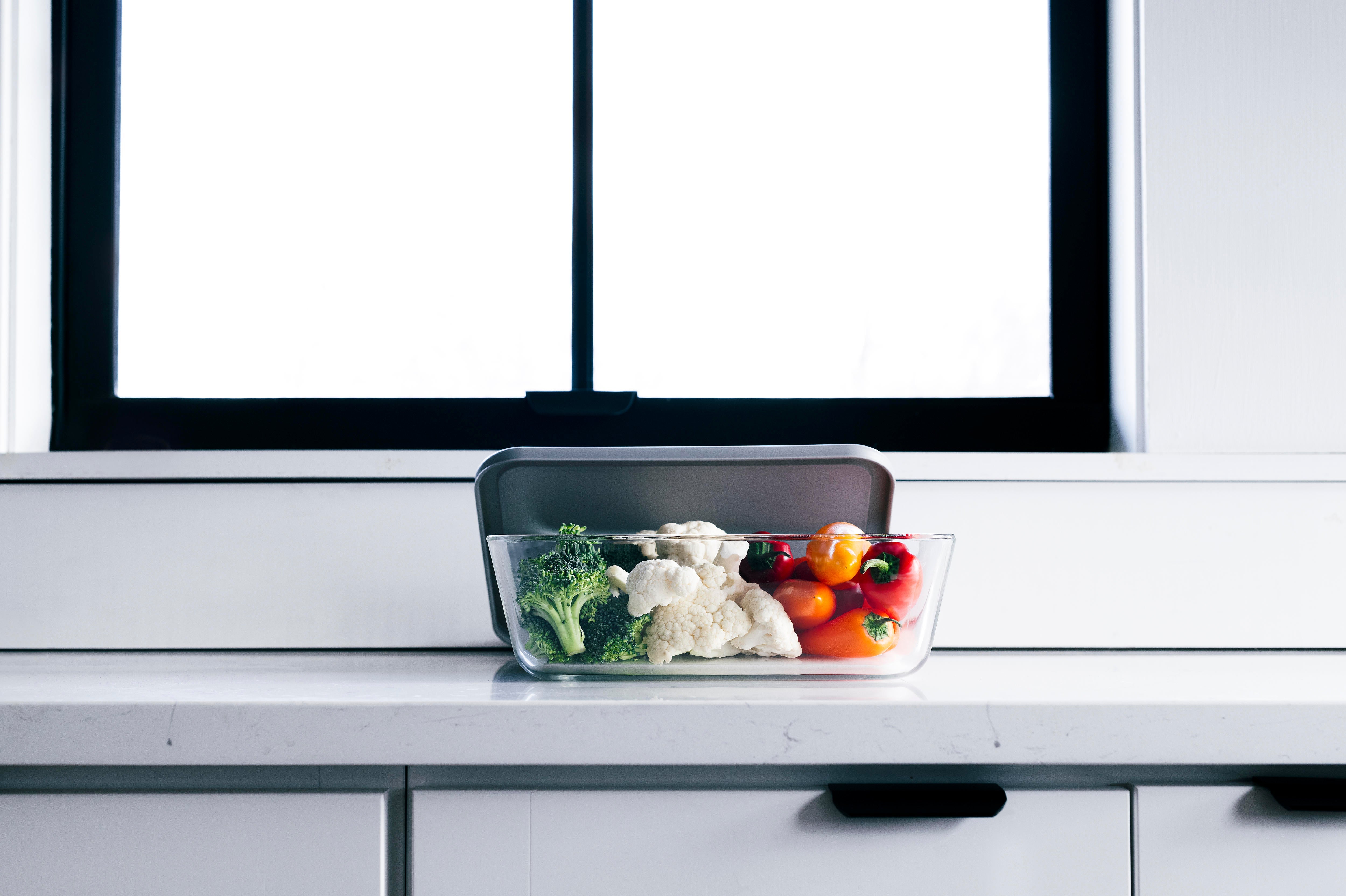 Glass Food Storage Containers - 4 Piece 11 Cup (2 Containers + 2 Lids) Rectangular Set by Dura Living